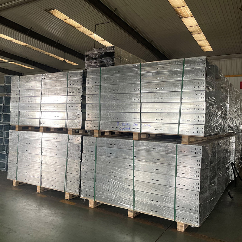 የተቦረቦረ የኬብል ትሪ