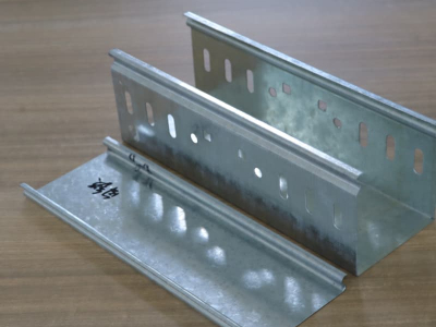 ራስን መቆጠብ ገበታ ትሪ