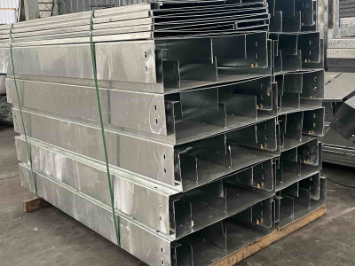 ሙቅ ማጥለቅ የገሊላውን ትሪ