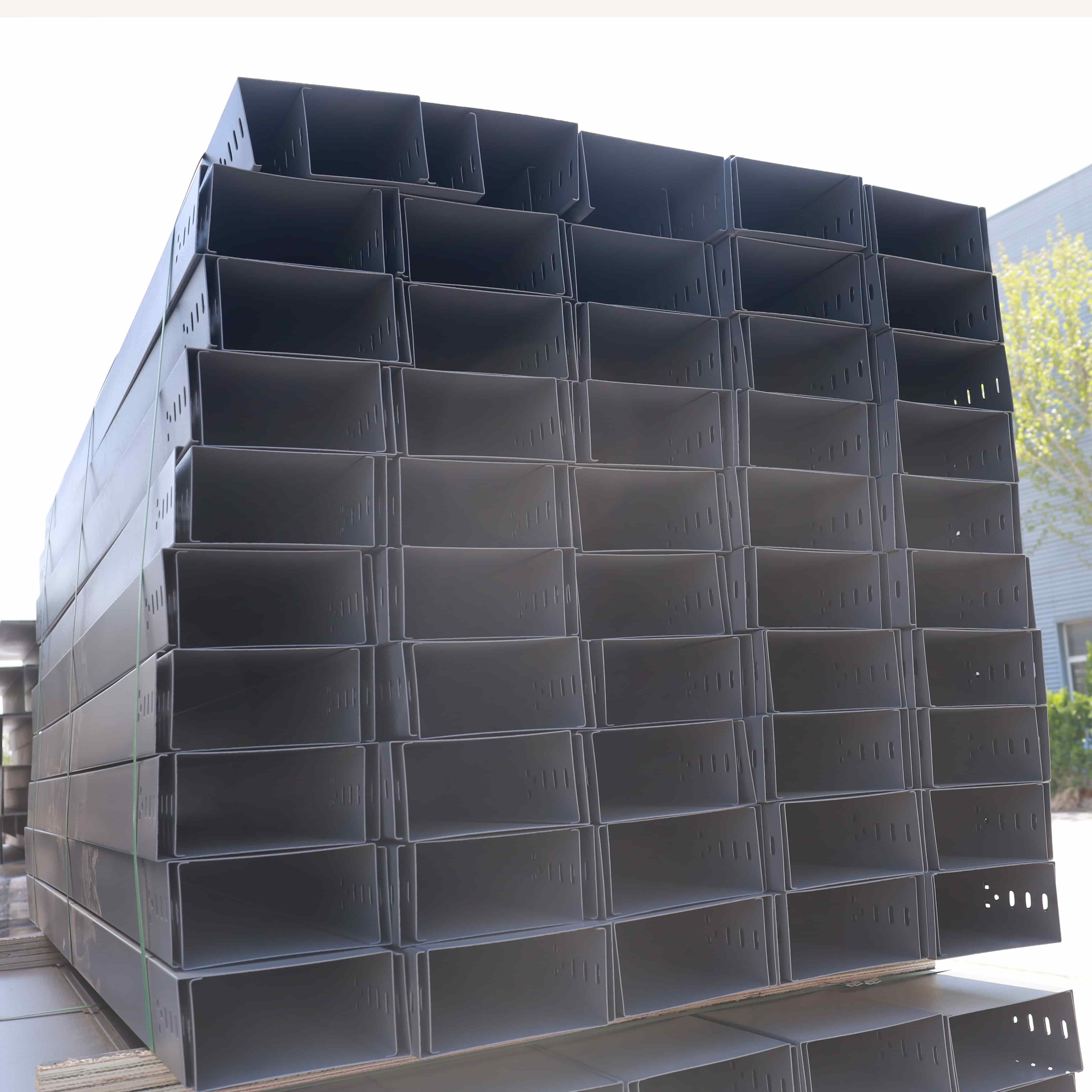 ሙቅ ማጥለቅ የገሊላውን ትሪ