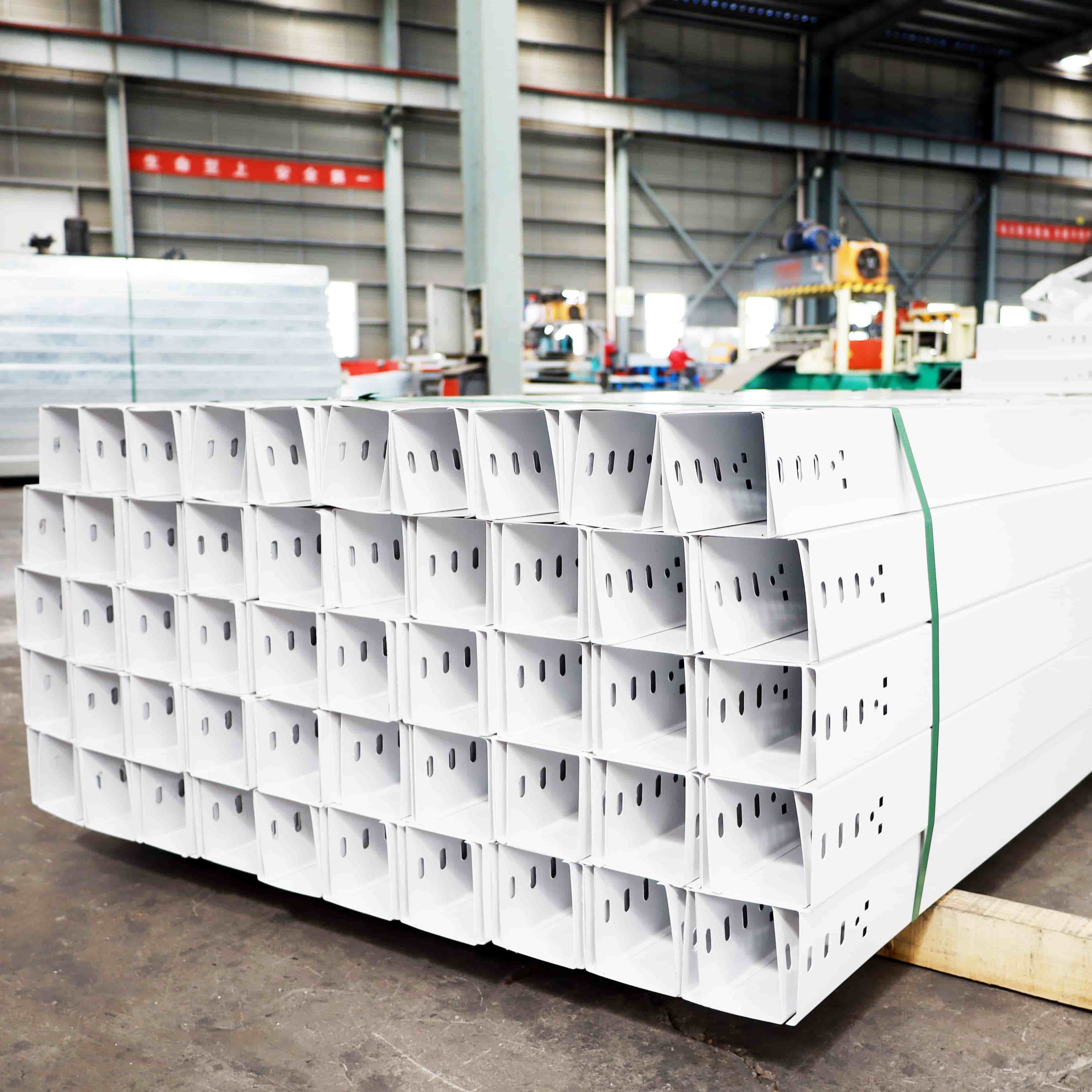 የኬብል ትሪ ስፋት