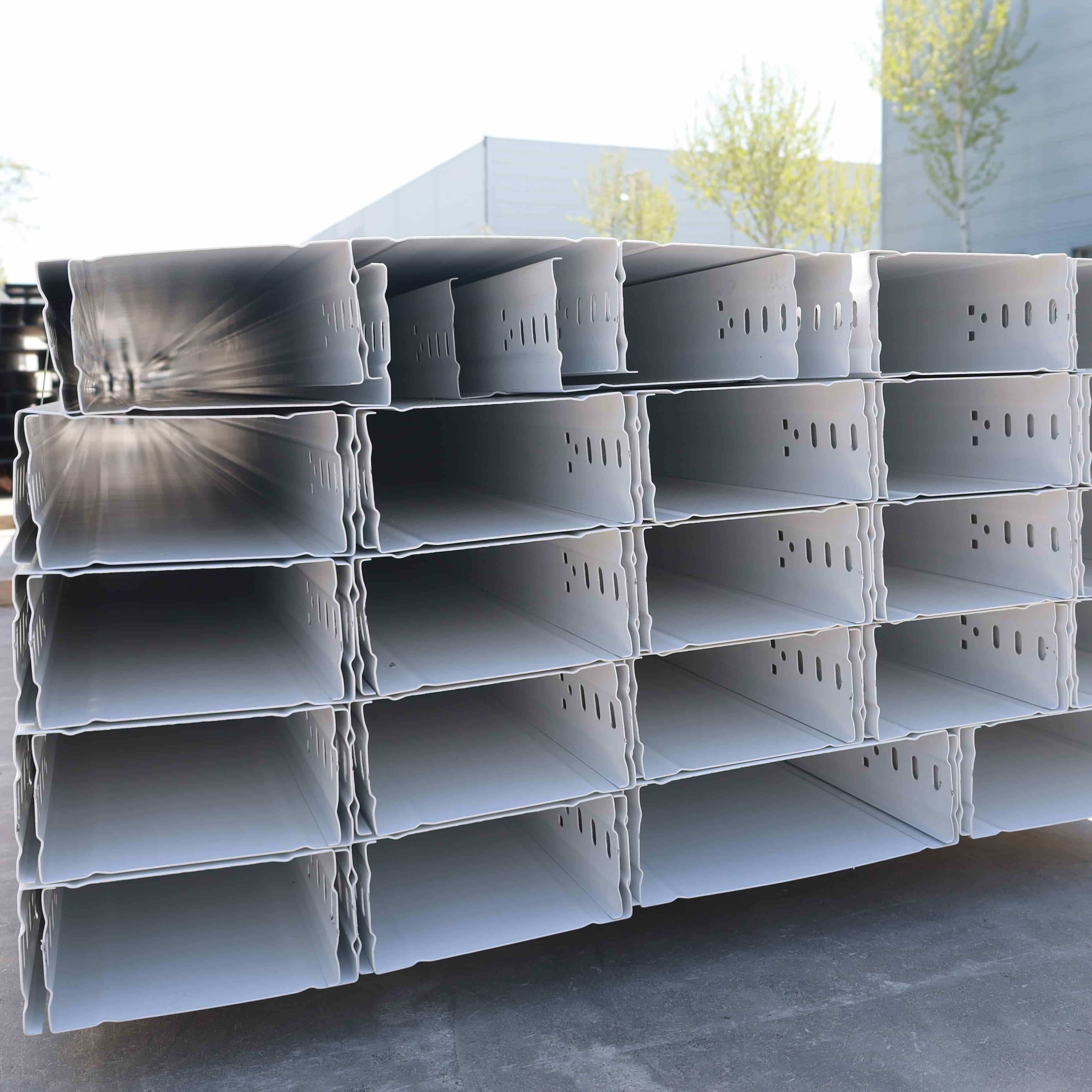 ትሪ-አይነት የኬብል ድልድይ